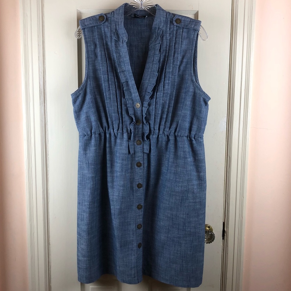 B. Smart V-Neck Button Up Dress